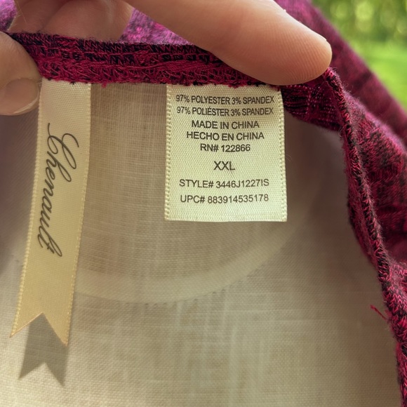 Chenault Womens Lightweight Vee Neck Sweater in
Berry/Black, Sz. XXL - Picture 12 of 14